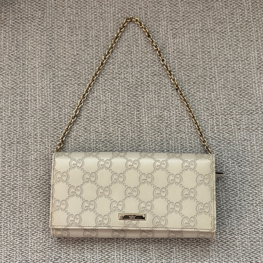 Gucci Margaux Calfskin Metal Bar Monogram Clutch with Gold Chain